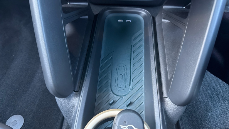 MINI Aceman 160kW SE Classic 54kWh 5dr Auto Electric Hatchback